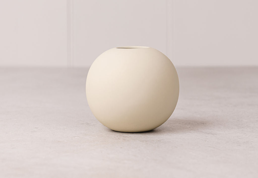 Medium Ball Vase Shell